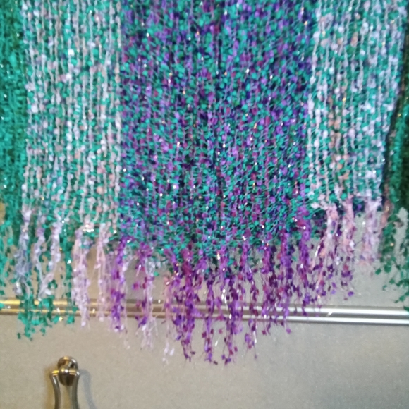 Scarf - Picture 2 of 5